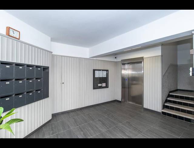 3 BEDROOM APARTMENT FOR SALE IN SEA POINT